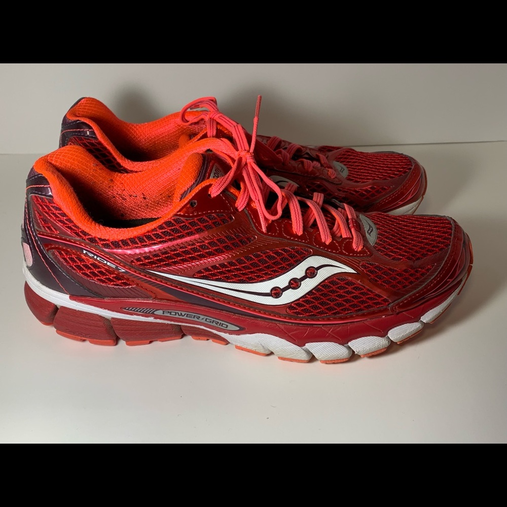 Saucony Ride 7 Power Grid shoes. Women’s size 12.